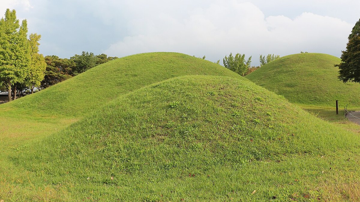 Daereungwon Ancient Tomb Complex